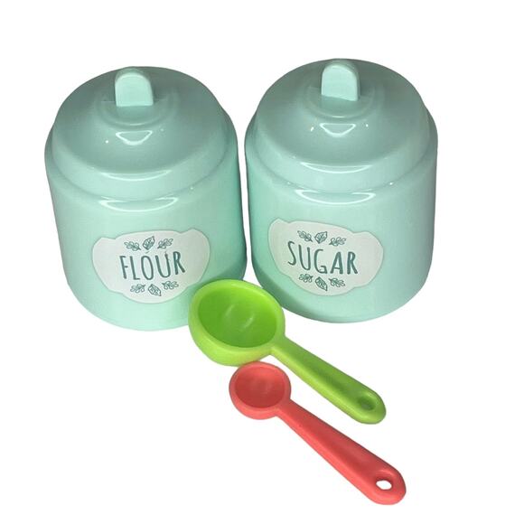 NEW American Girl FLOUR & SUGAR CANISTERS +2 MEASURING SPOONS Doll Kitchen Set - Picture 2 of 3